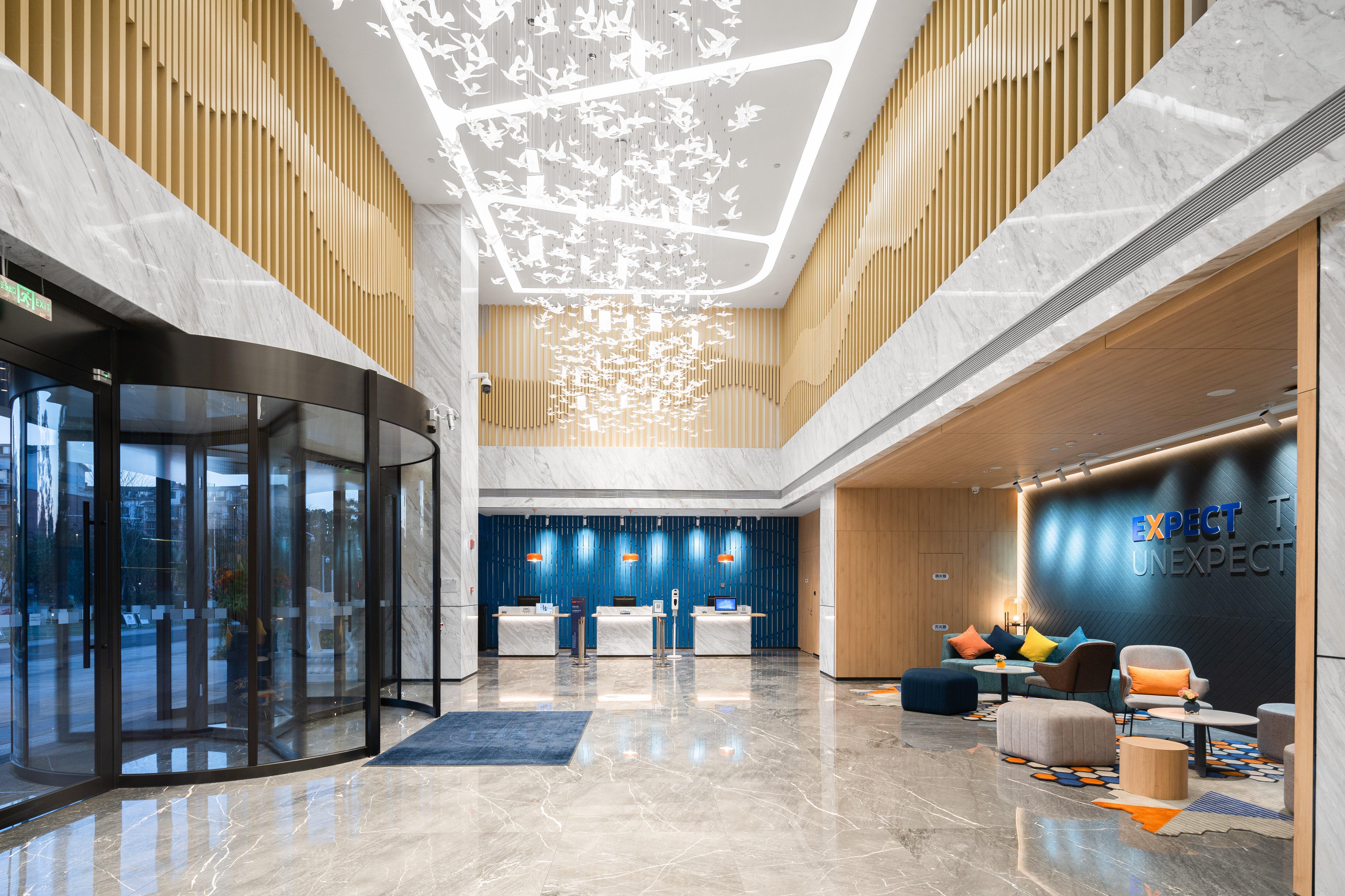 Holiday Inn Express Nanchang Riverside By Ihg Esterno foto