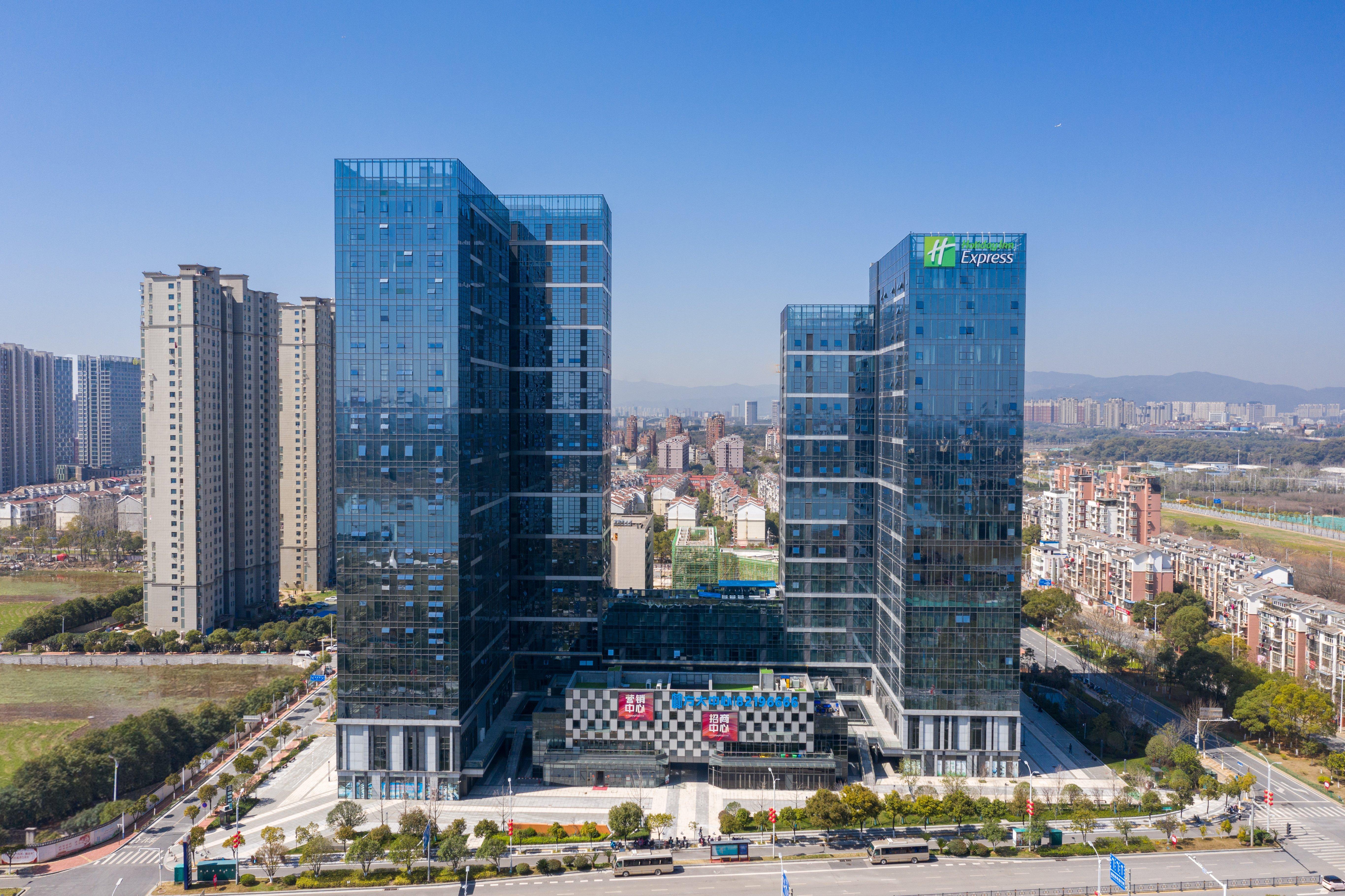 Holiday Inn Express Nanchang Riverside By Ihg Esterno foto